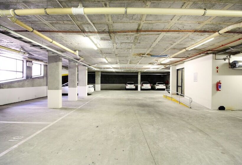 Harbour House Hotel   Harbour Square