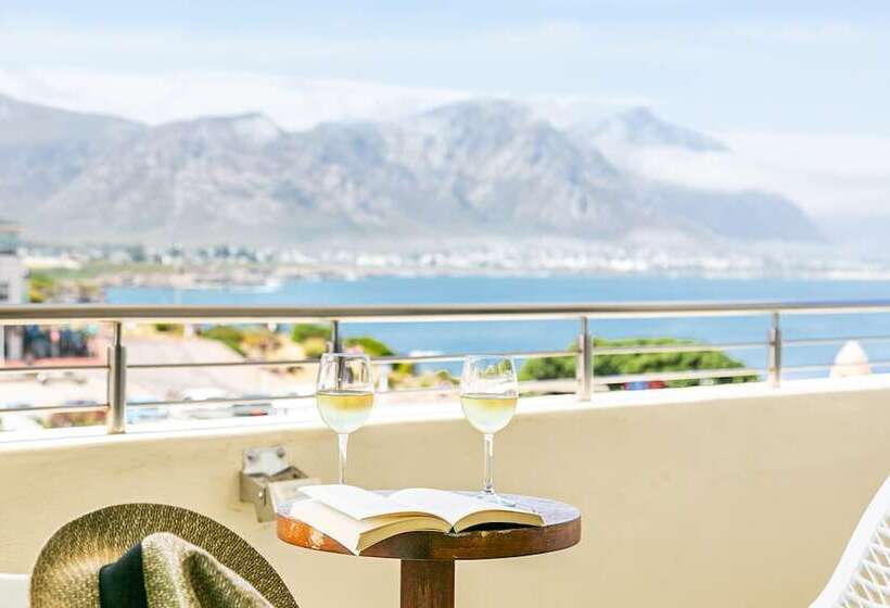 Harbour House Hotel   Harbour Square