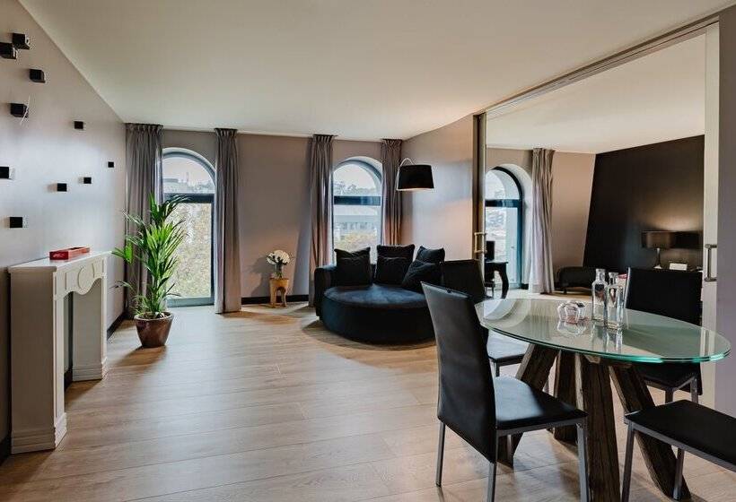 هتل 138 Liberdade