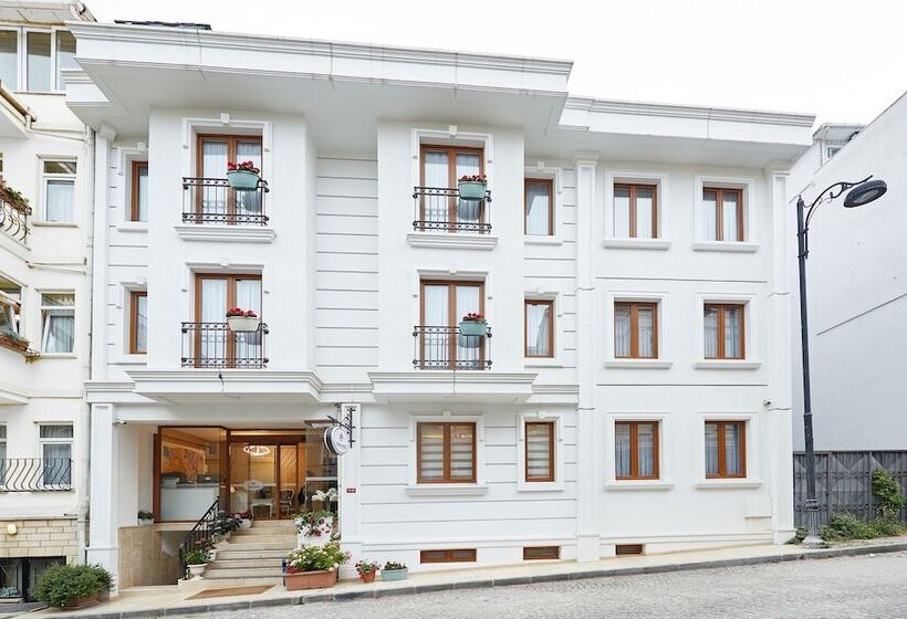 Albinas Hotel Old City