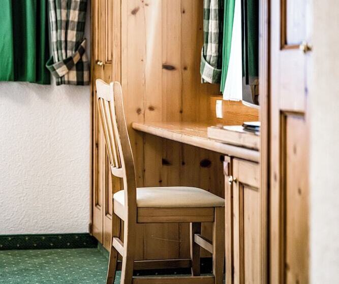 호텔 Alpina Sölden   Adults Only