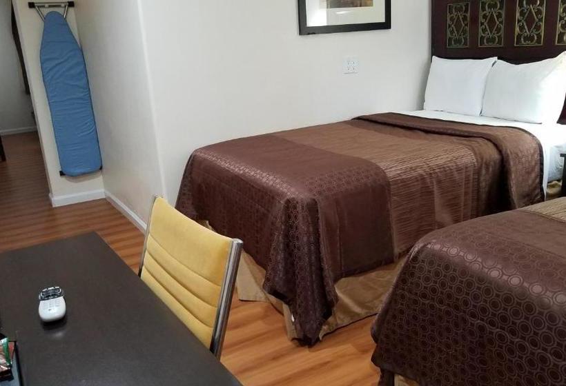 Отель Americas Best Value Inn & Suites Escondido