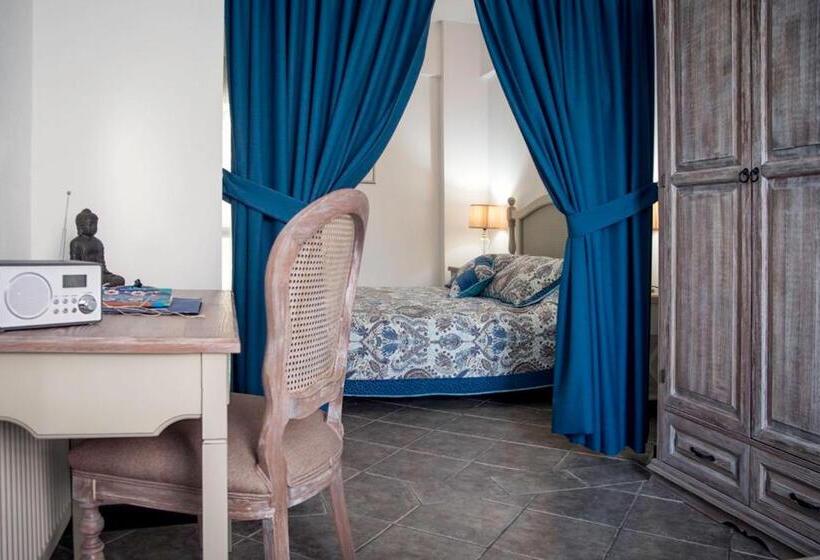 Отель Artemis Selcuk Suites