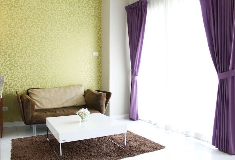 Отель Baiyoke Ciao