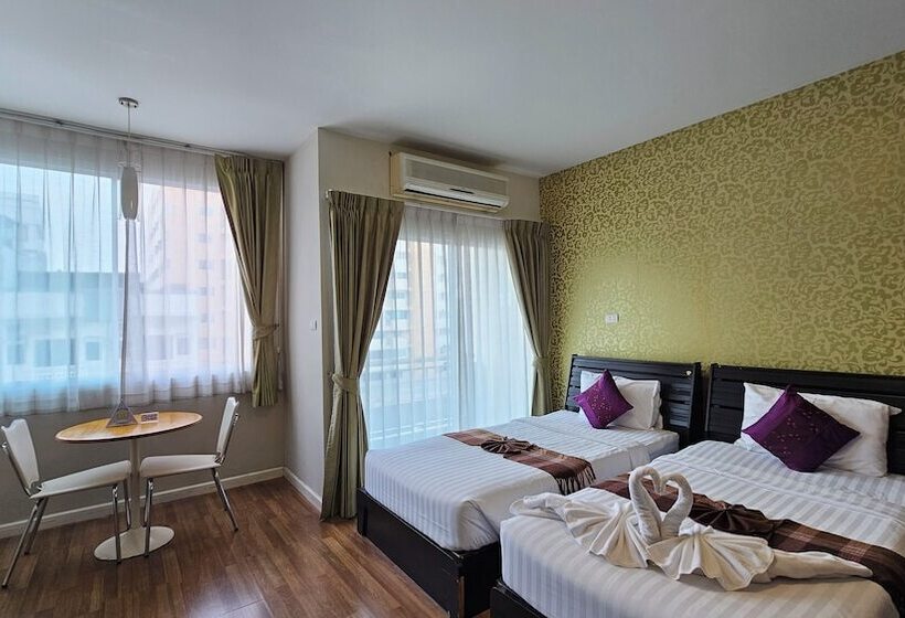 Отель Baiyoke Ciao