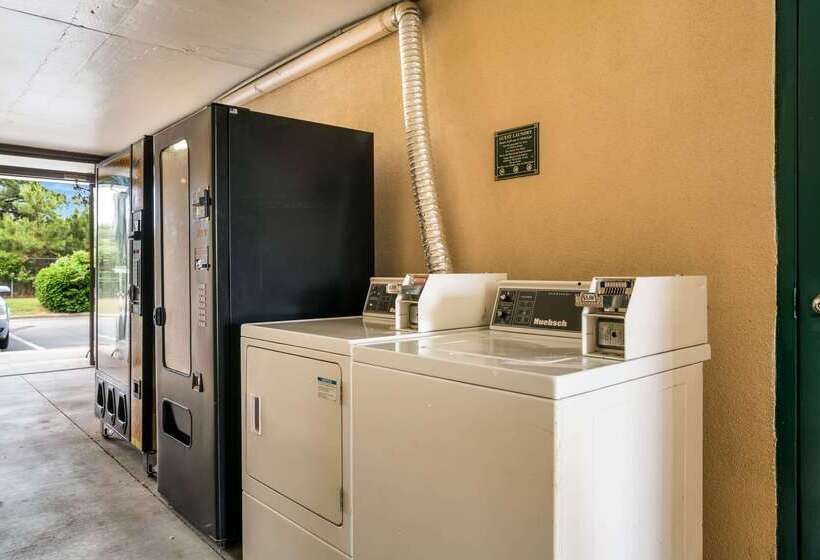 فندق Quality Inn North