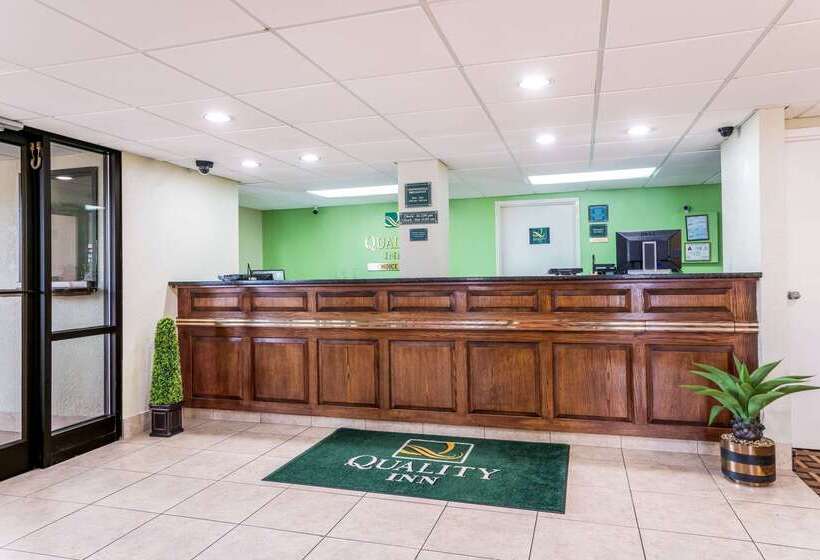 فندق Quality Inn North