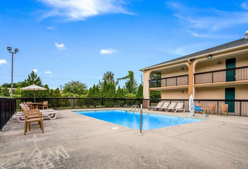 فندق Quality Inn North