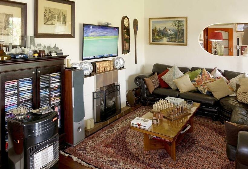 ホテル Bedfordview Boutique Lodge