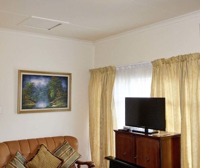 ホテル Bedfordview Boutique Lodge