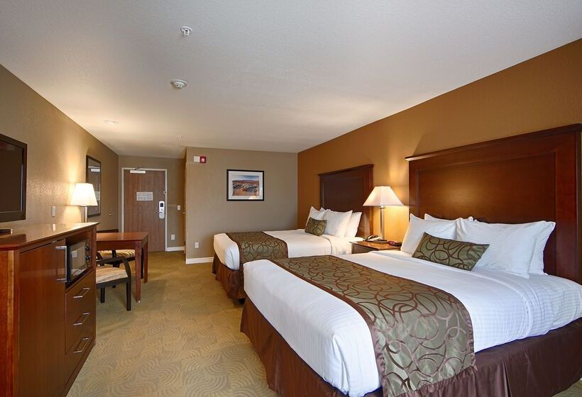 בית מלון כפרי Best Western California City Inn & Suites