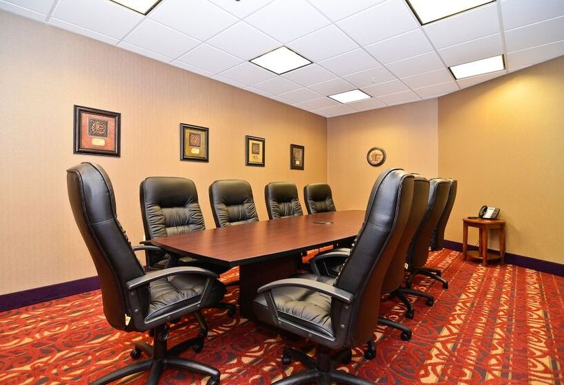 فندق Best Western Plus Carousel Inn & Suites Burlington