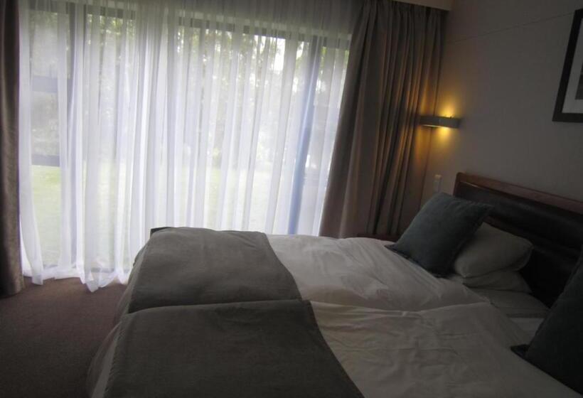 Blue Lagoon Hotel And Conference Centre