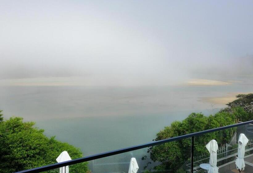 Blue Lagoon Hotel And Conference Centre