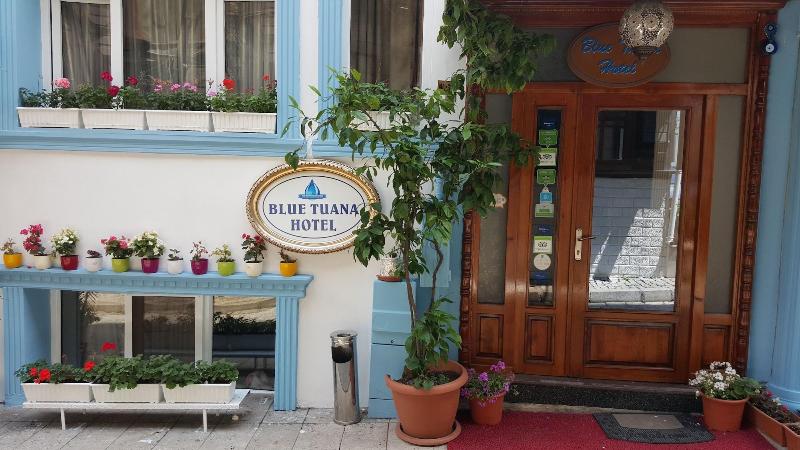 Blue Tuana Hotel Old City