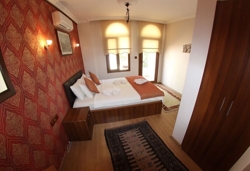 هتل Boomerang Guest House