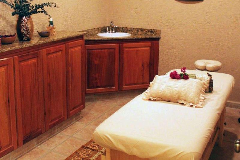 酒店 Clarion Suites Roatan At Pineapple Villas