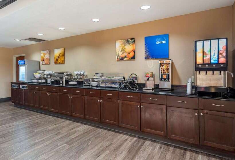 فندق Comfort Inn & Suites