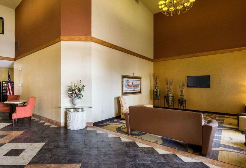 فندق Comfort Inn & Suites