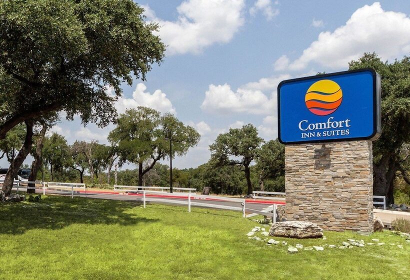 فندق Comfort Inn & Suites