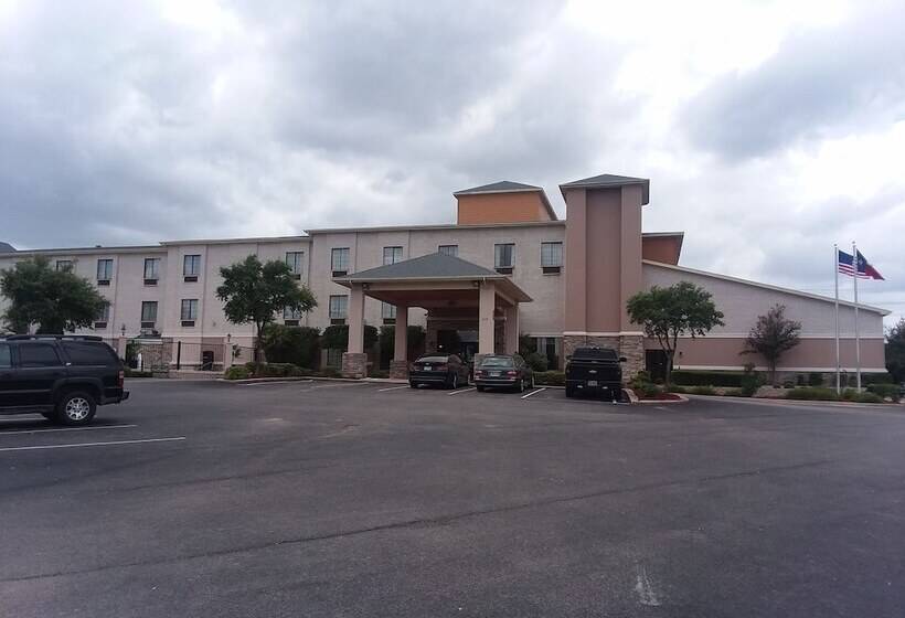 فندق Comfort Inn & Suites