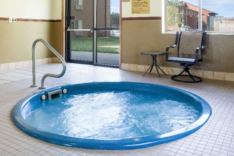 בית מלון כפרי Comfort Inn & Suites