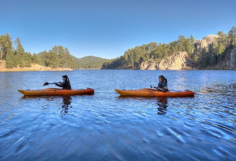 בית מלון כפרי Comfort Inn & Suites