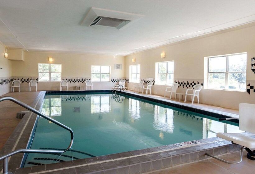 فندق Comfort Inn & Suites