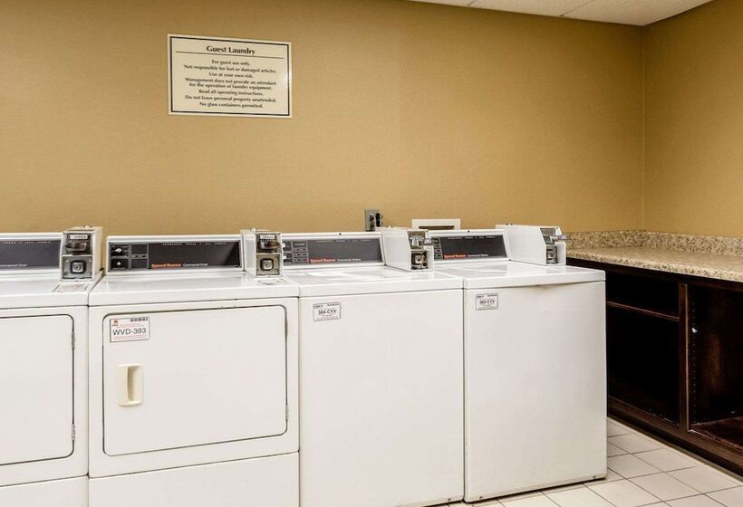 فندق Comfort Inn & Suites