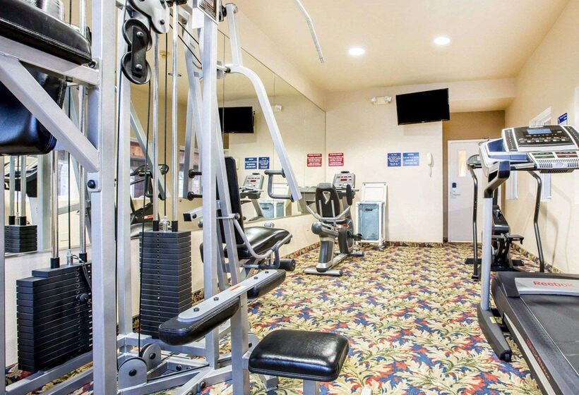 호텔 Comfort Inn & Suites Salinas
