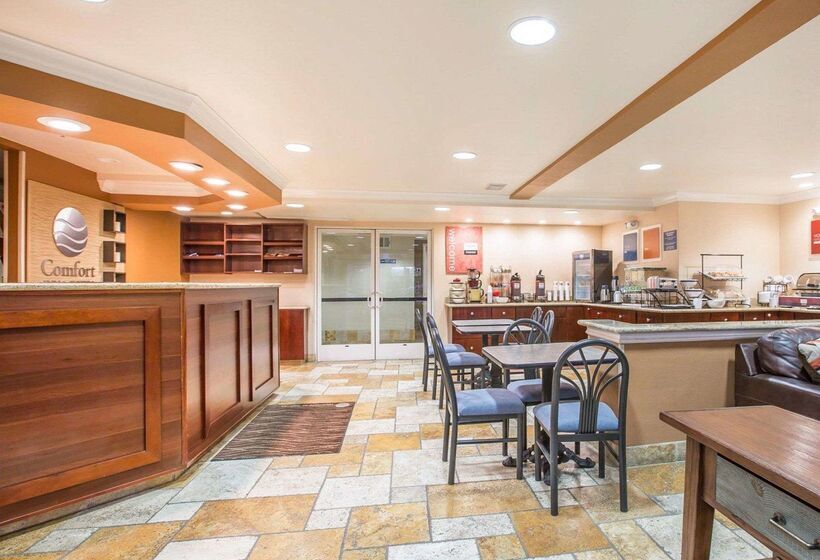 فندق Comfort Inn & Suites Salinas