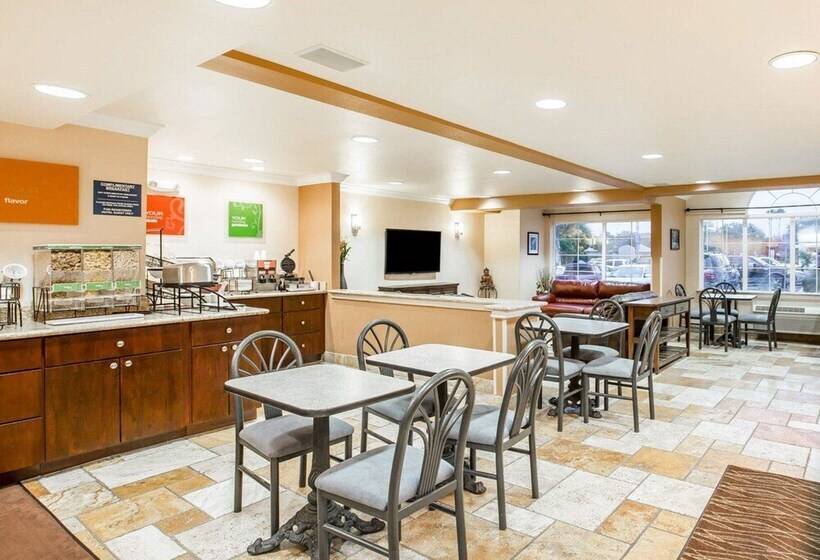 فندق Comfort Inn & Suites Salinas