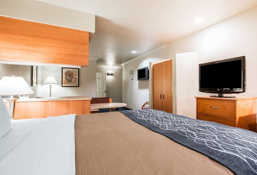 فندق Comfort Inn & Suites Salinas