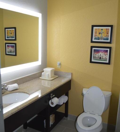 호텔 Comfort Inn & Suites Selma Near Randolph Afb