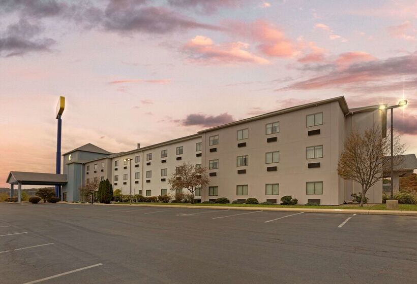 فندق Comfort Suites