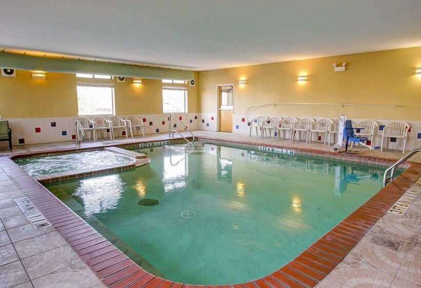 ホテル Comfort Suites