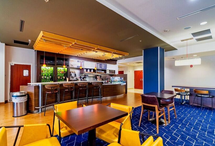 فندق Courtyard Biloxi North/d'iberville