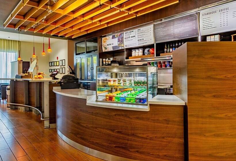 فندق Courtyard Biloxi North/d'iberville