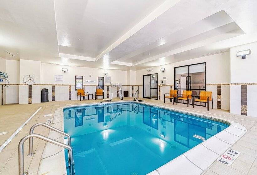 فندق Courtyard Biloxi North/d'iberville