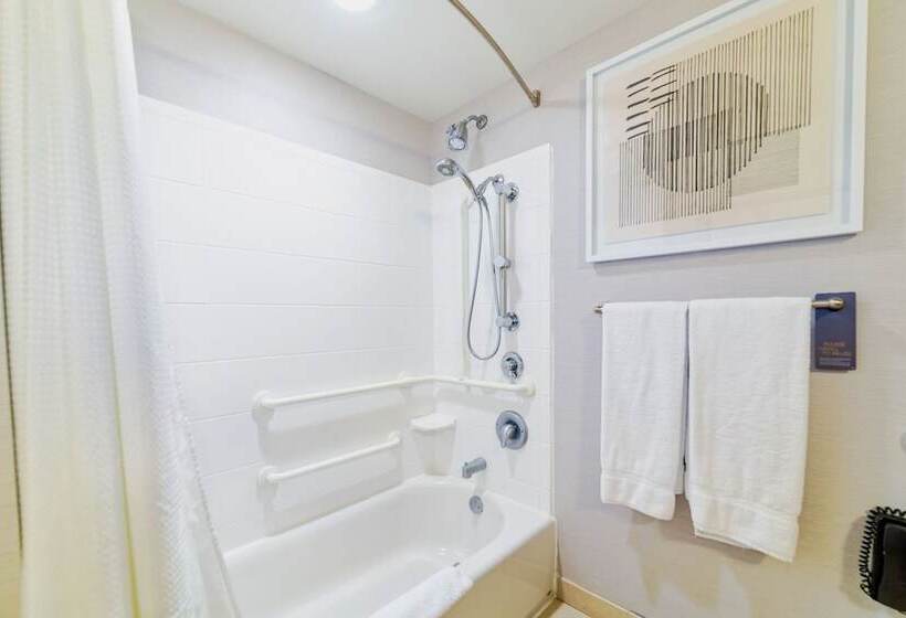 فندق Courtyard Biloxi North/d'iberville