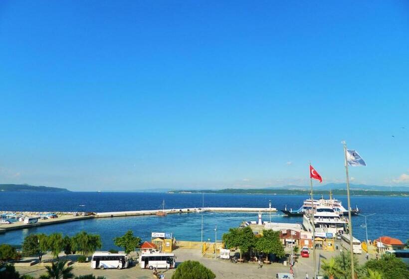 酒店 Crowded House