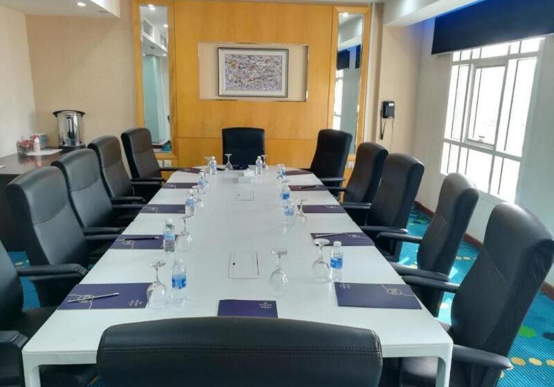 Отель Warwick Al Dabab Riyadh