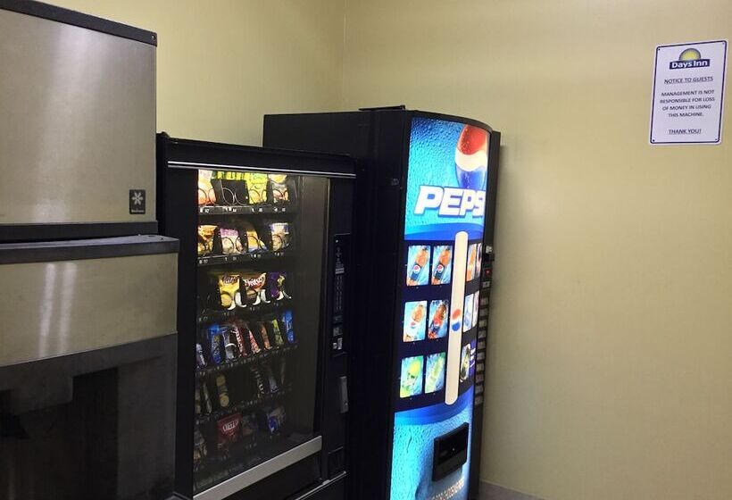 فندق Days Inn By Wyndham Baytown East