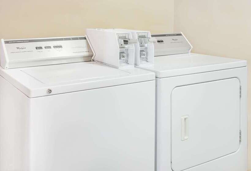 فندق Days Inn By Wyndham Calvert City   Paducah East