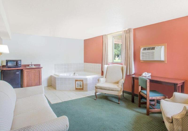 בית מלון כפרי Days Inn By Wyndham Custer