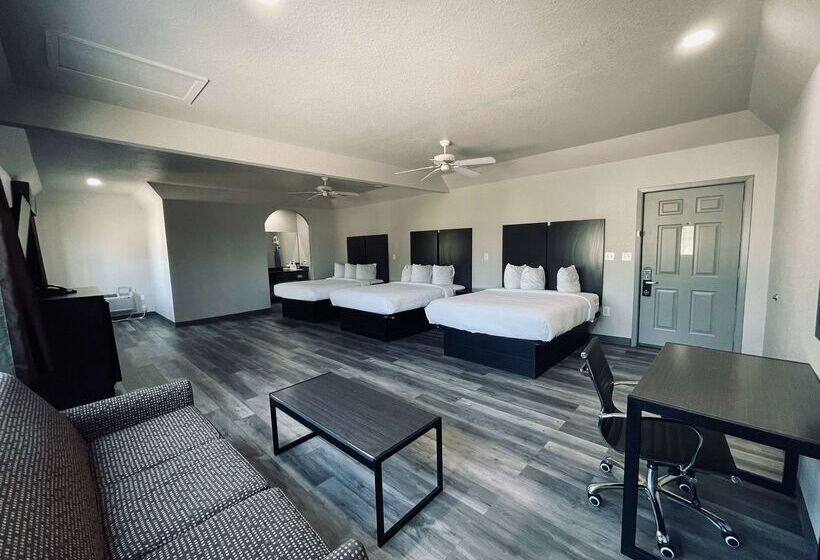 Отель Days Inn By Wyndham Dickinson Tx