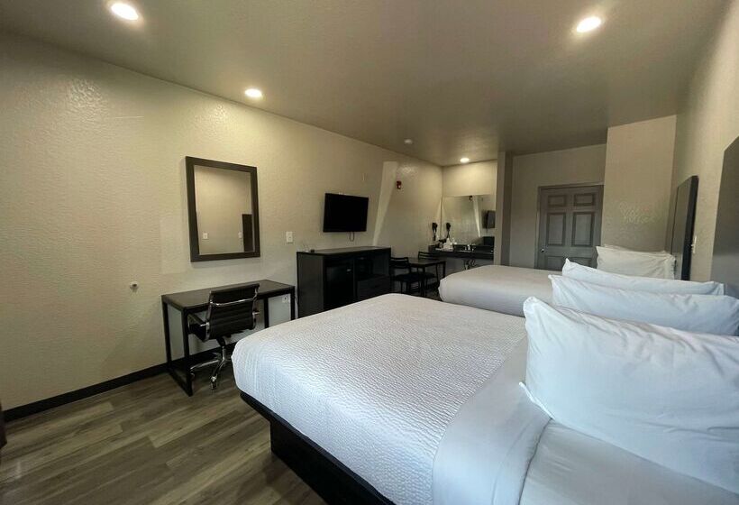 Отель Days Inn By Wyndham Dickinson Tx