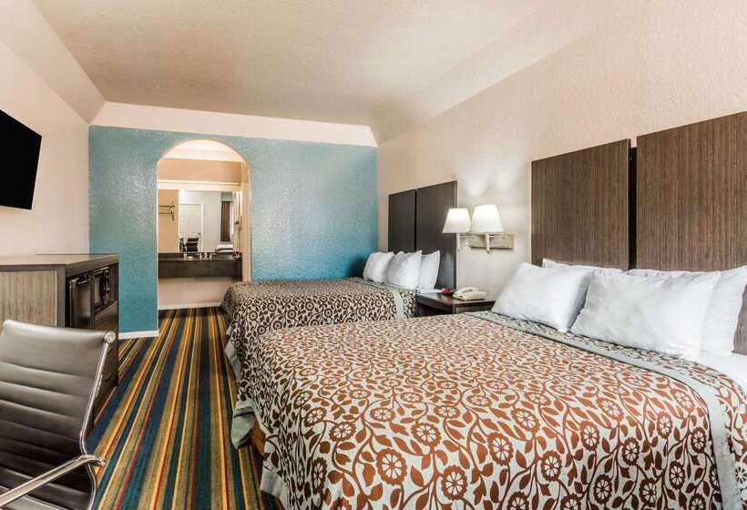 Отель Days Inn By Wyndham Dickinson Tx