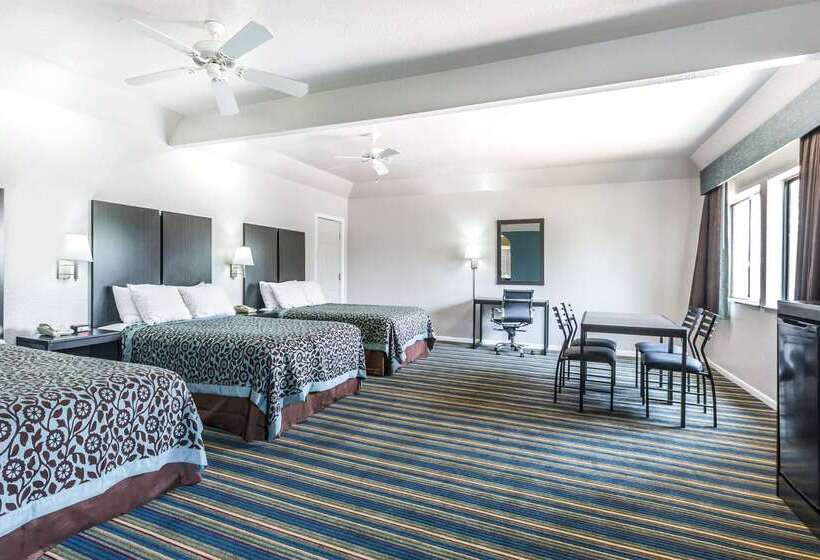 Отель Days Inn By Wyndham Dickinson Tx