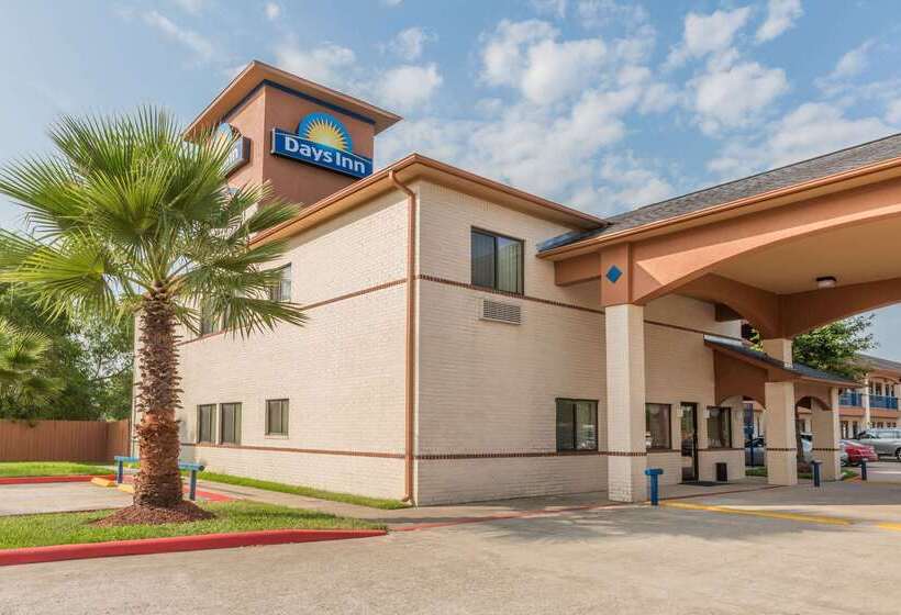 Отель Days Inn By Wyndham Dickinson Tx